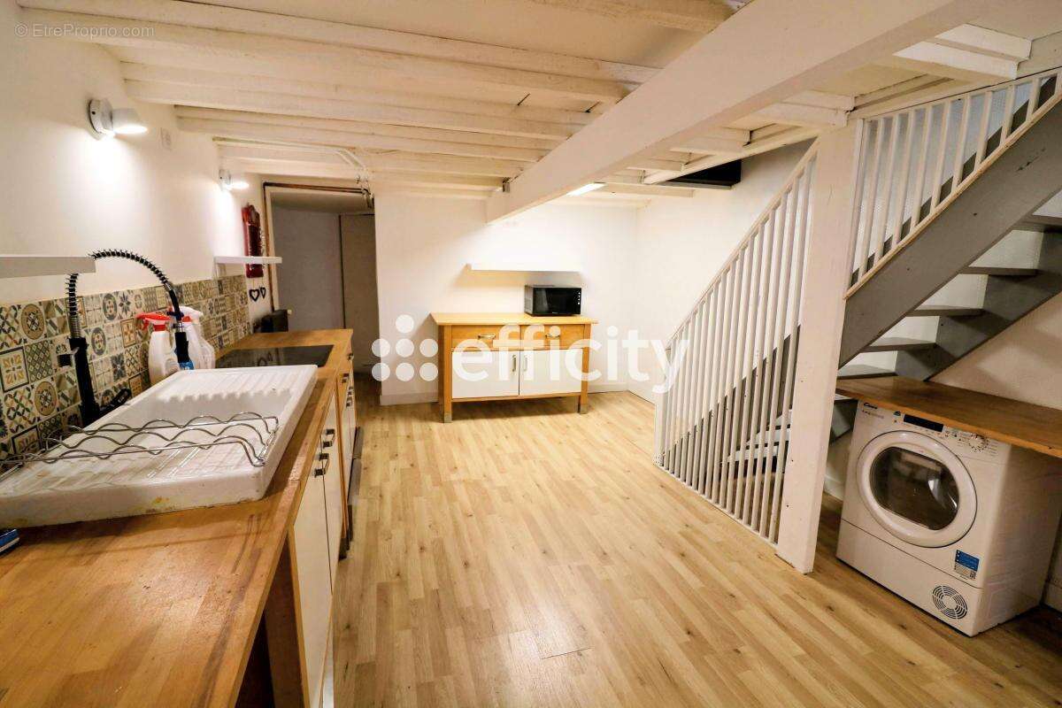 Maison 206 m² à Lozanne  - photo 18