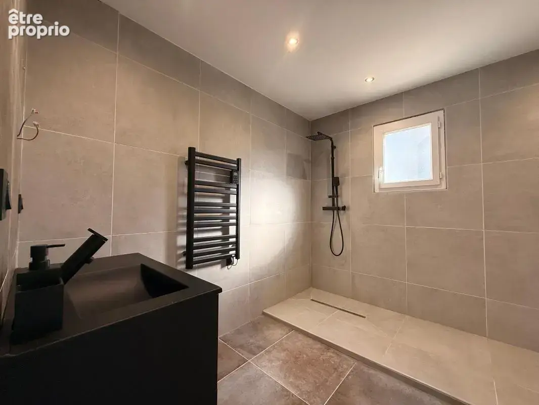 Saint Symphorien sur Saône, Maison de 120,87 m² , 4 chambres, double garage, terrain 696m² - photo 24