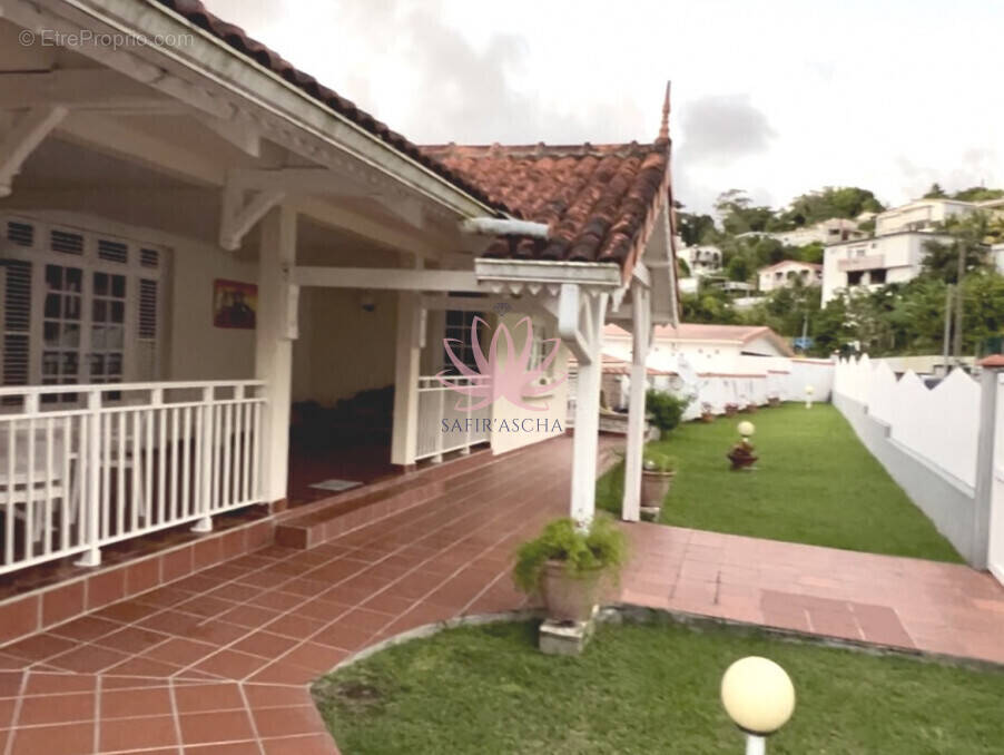 Maison à FORT-DE-FRANCE