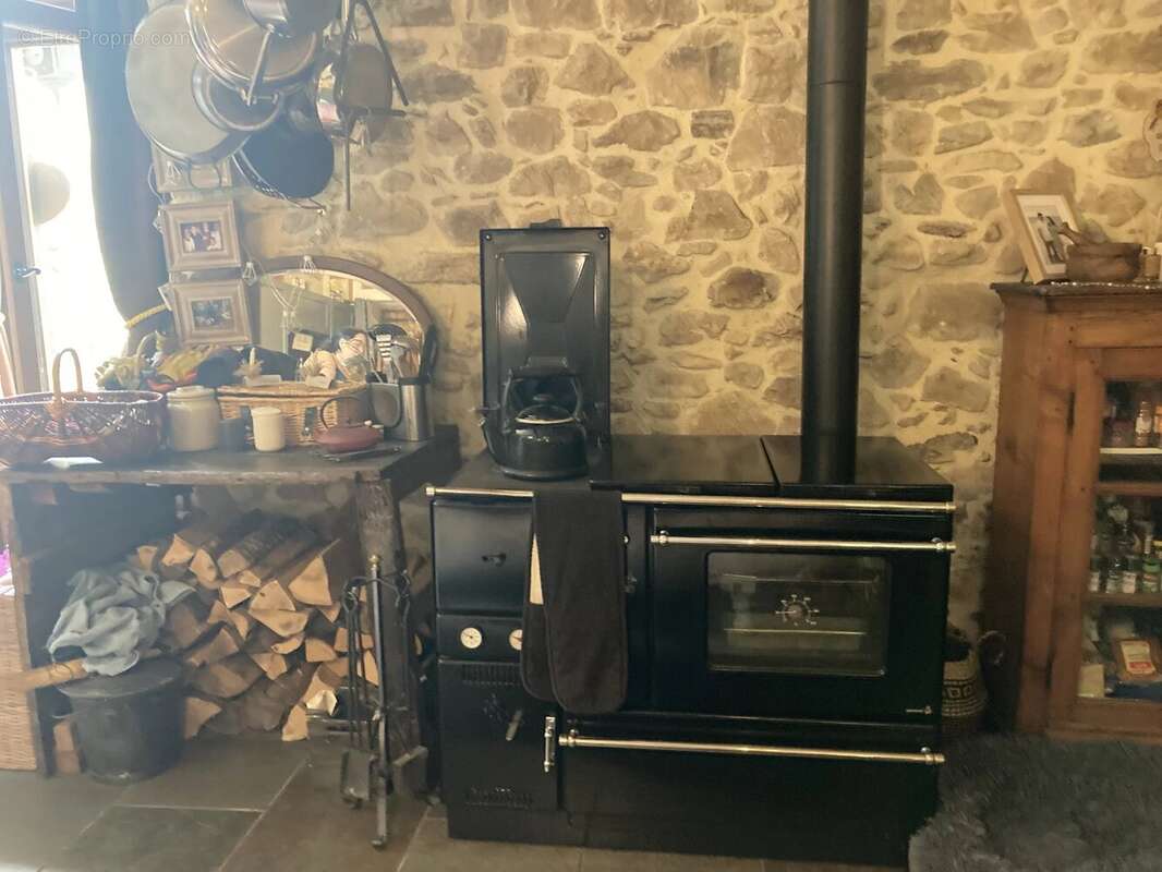 Maison à LADIGNAC-LE-LONG