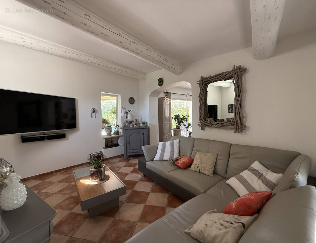 Maison à BOLLENE