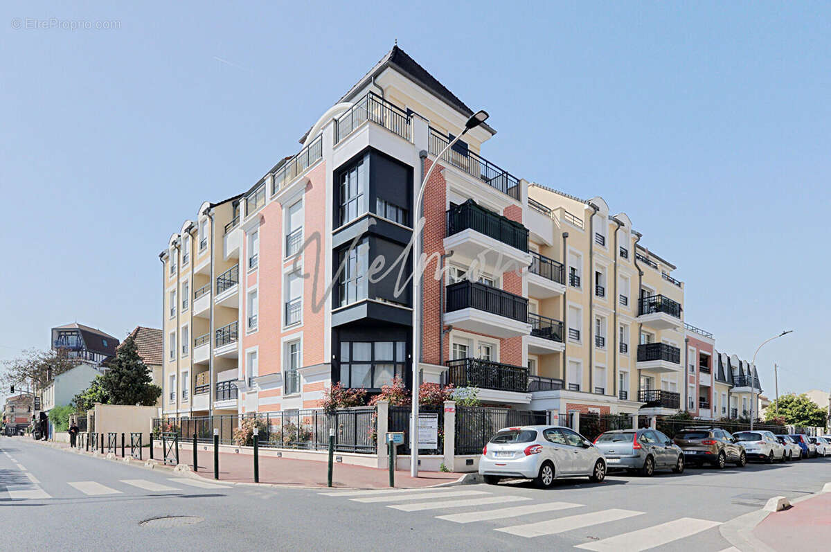 Appartement à LE BLANC-MESNIL