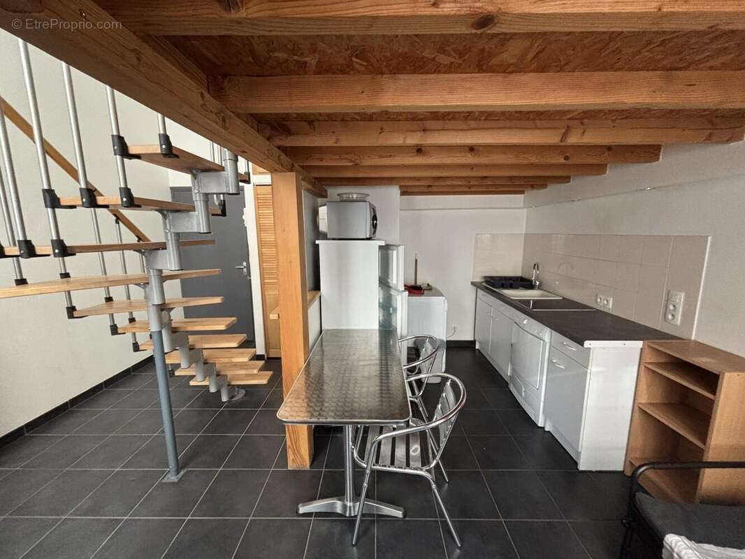 Appartement à SAINT-ETIENNE