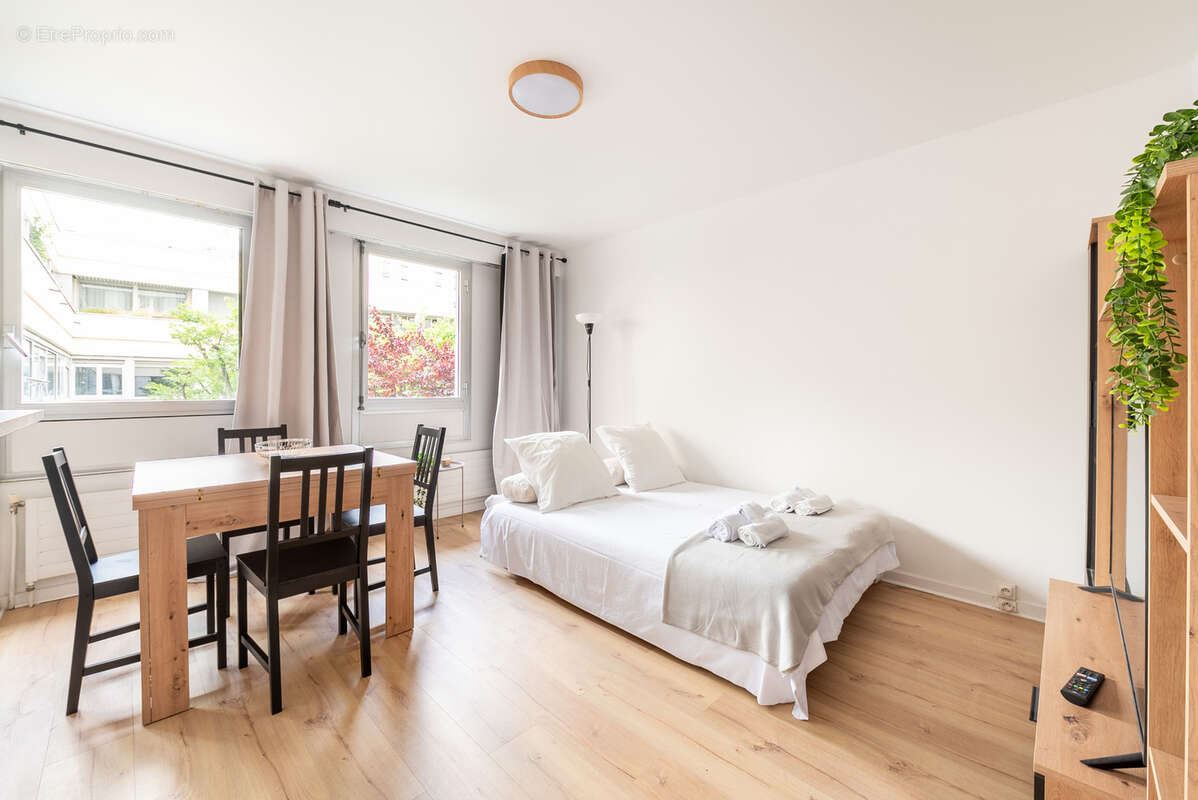 Appartement à PARIS-6E