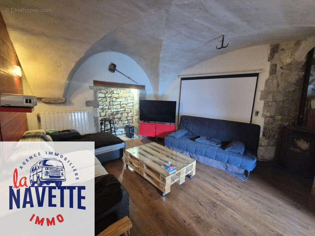 Maison à VEYRE-MONTON