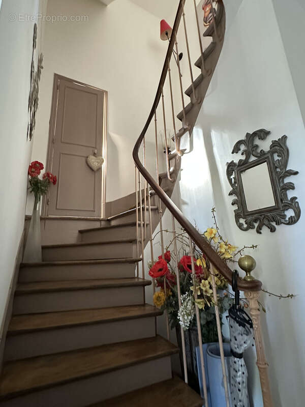 Maison à LE MEE-SUR-SEINE