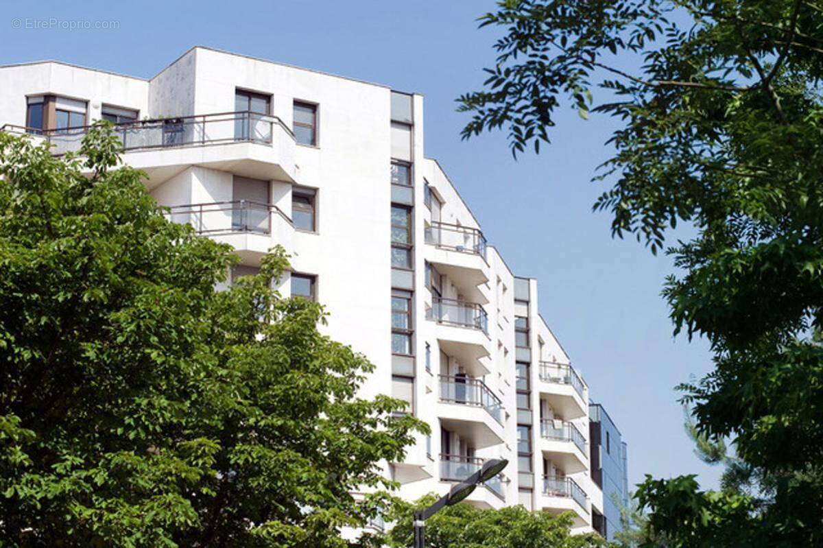 Appartement à LEVALLOIS-PERRET