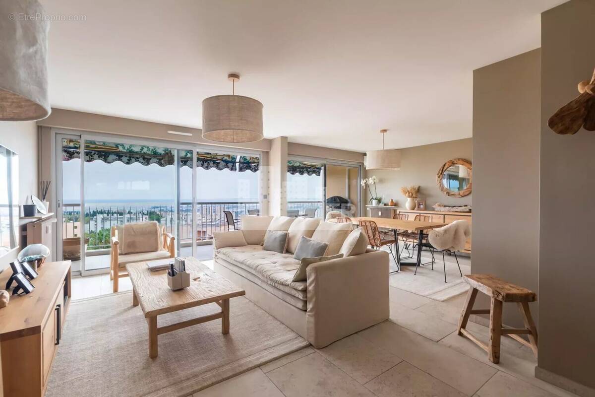Appartement à NICE