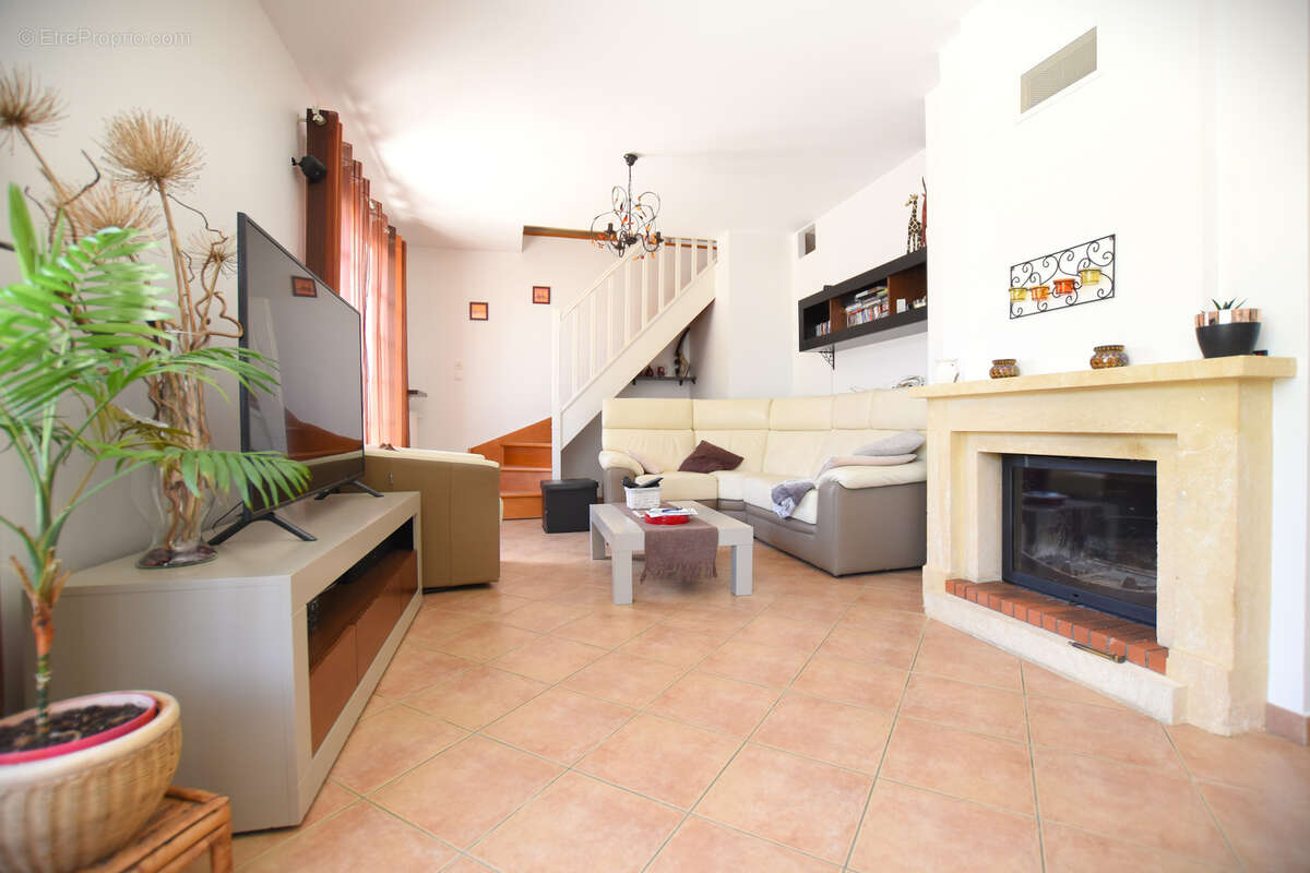 Maison à LES ESSARTS-LE-ROI