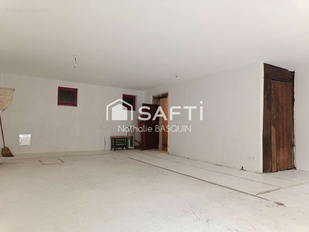 Photo 5 - Appartement à SAINT-GENGOUX-LE-NATIONAL