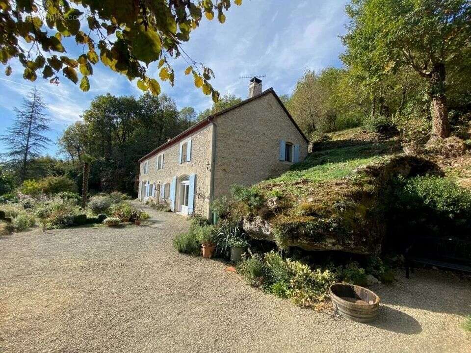 Maison à PUY-L'EVEQUE