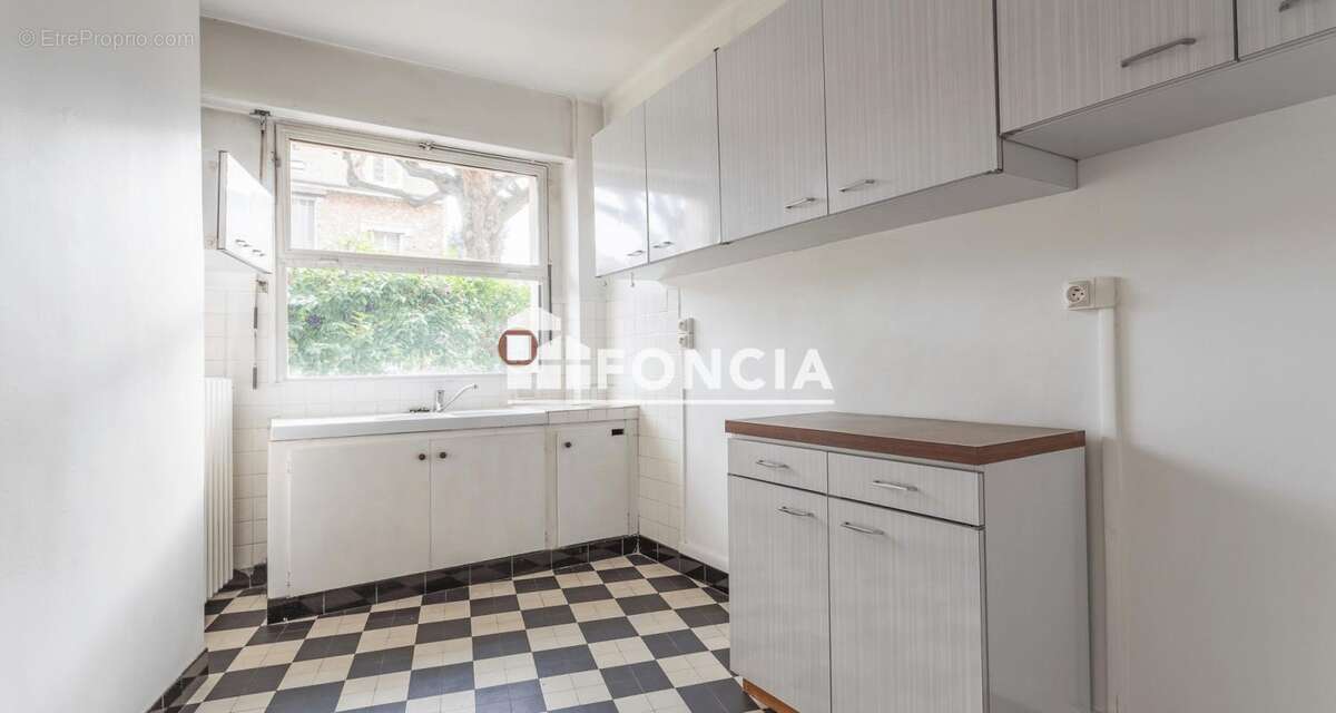 Appartement à BOURG-LA-REINE