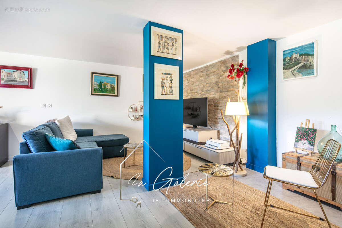 Appartement à SAINT-NAZAIRE-LES-EYMES