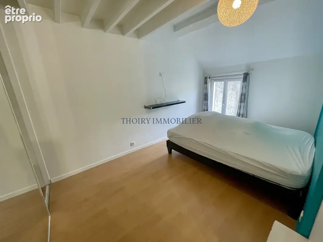 Maison de type 4 pièces avec jardin et parking. - photo 5