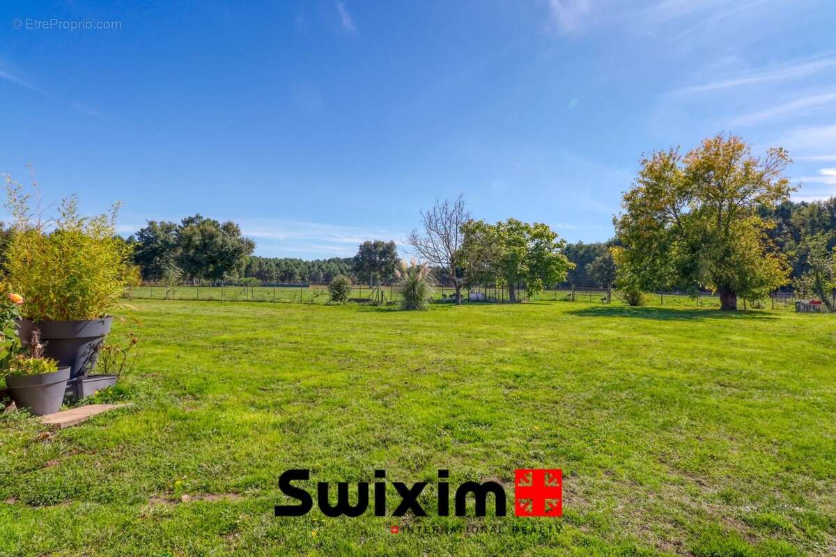 Maison à SAINT-LAURENT-MEDOC