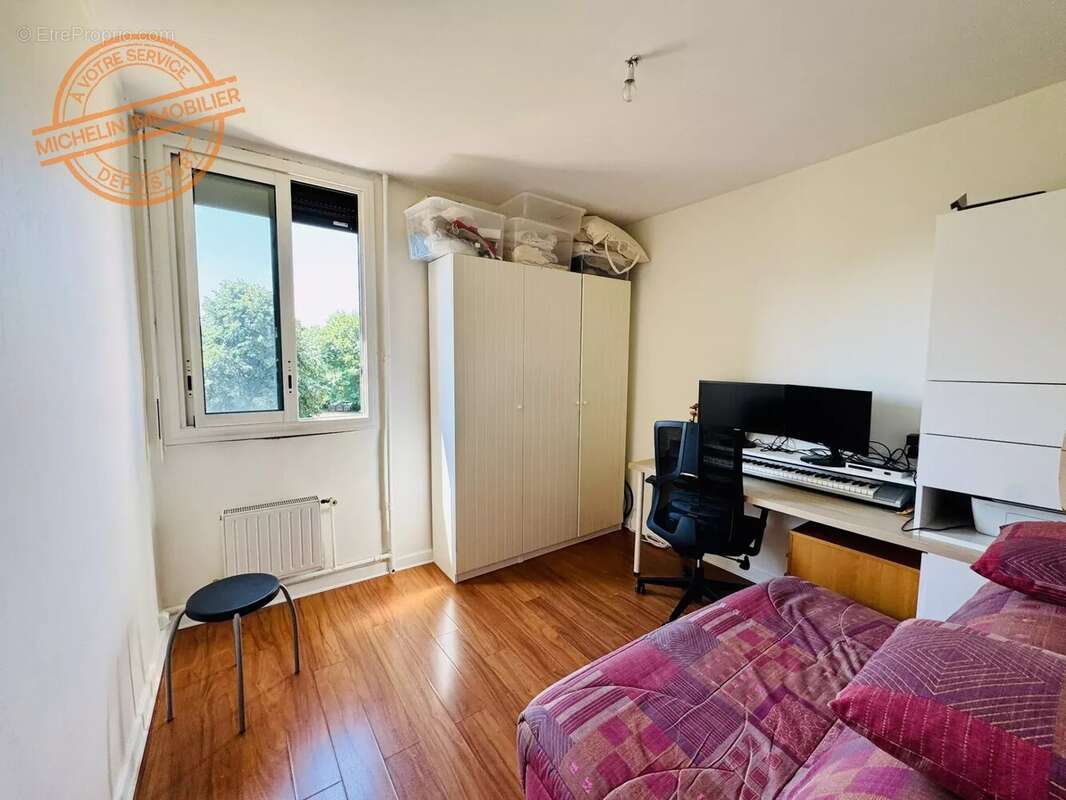 Champagne-au-mont-d’or – appartement traversant 74,64 m² – 2 chambres – parc arboré - photo 6