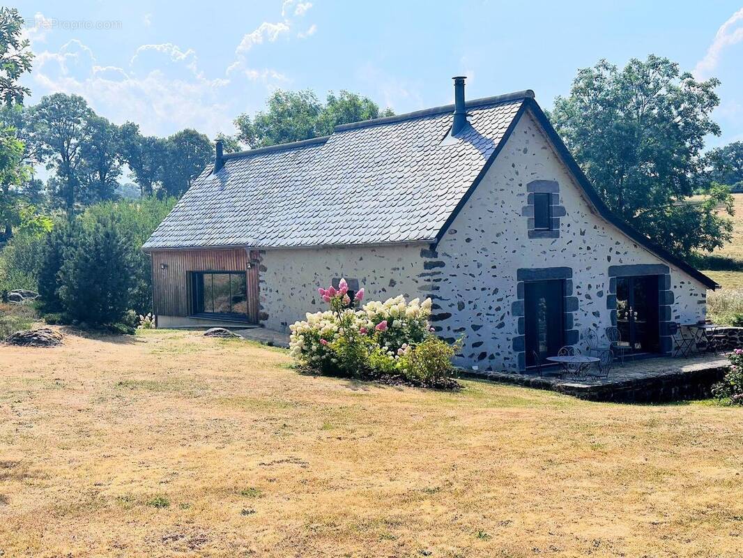 Maison à LE MONTEIL