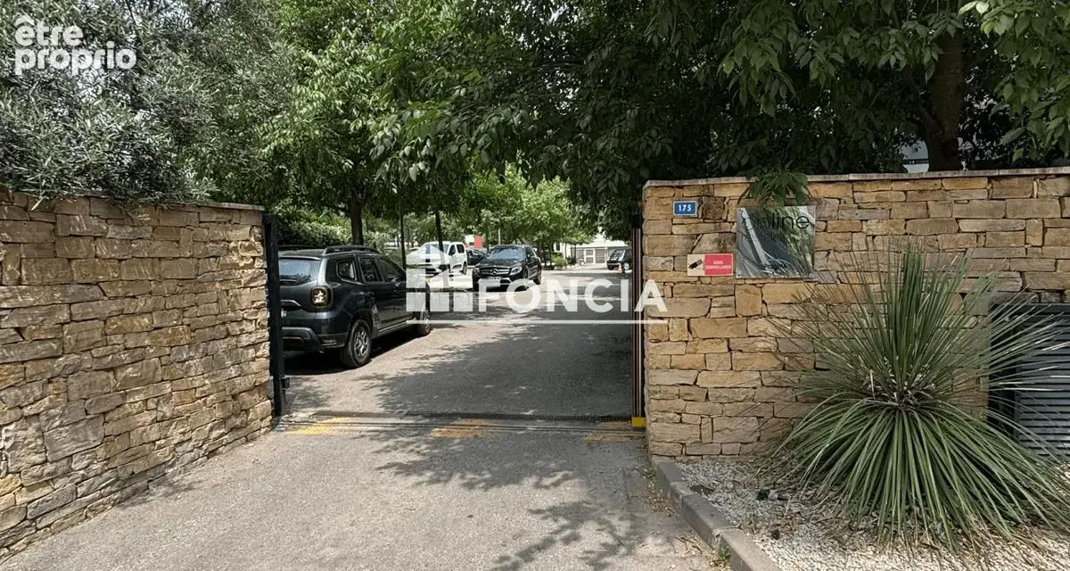 À vendre Montpellier appartement trois pièces avec  terrasse et jardin privatif - photo 8