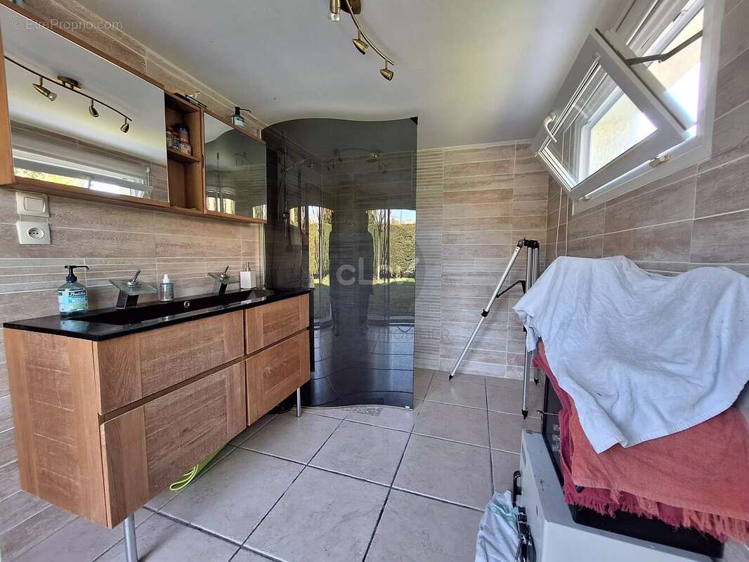 Maison à CHASSE-SUR-RHONE