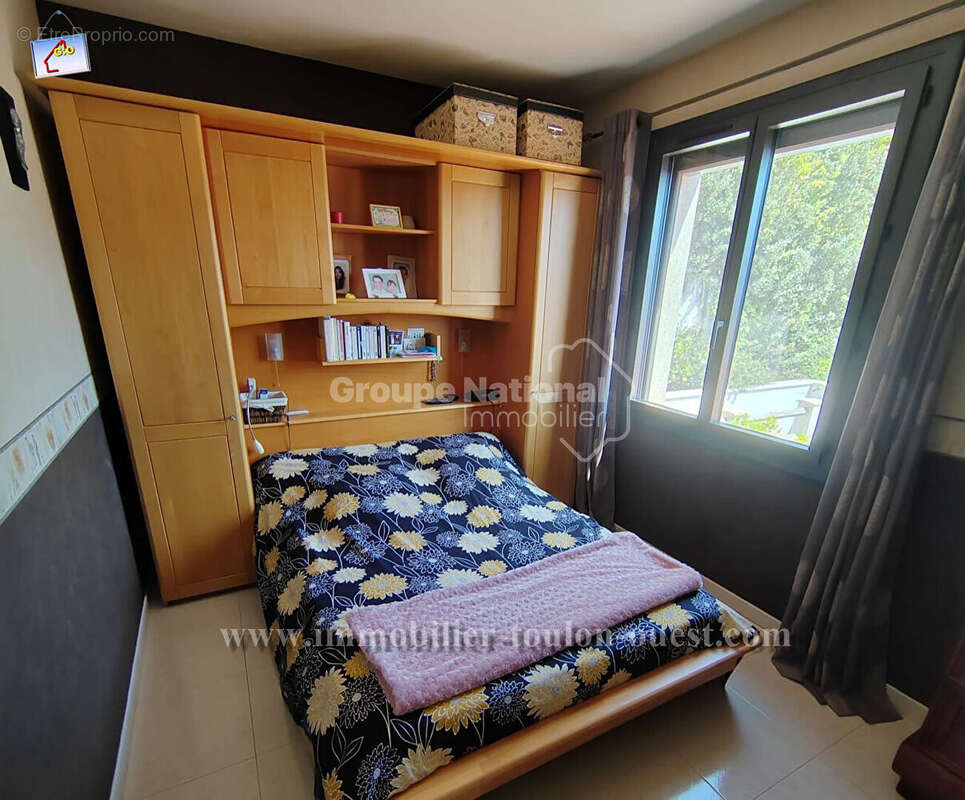 Toulon ouest - les 4 chemins - villa t5 de 140 m²  environ - vue mer - piscine - garage - terrain 540m² - photo 7