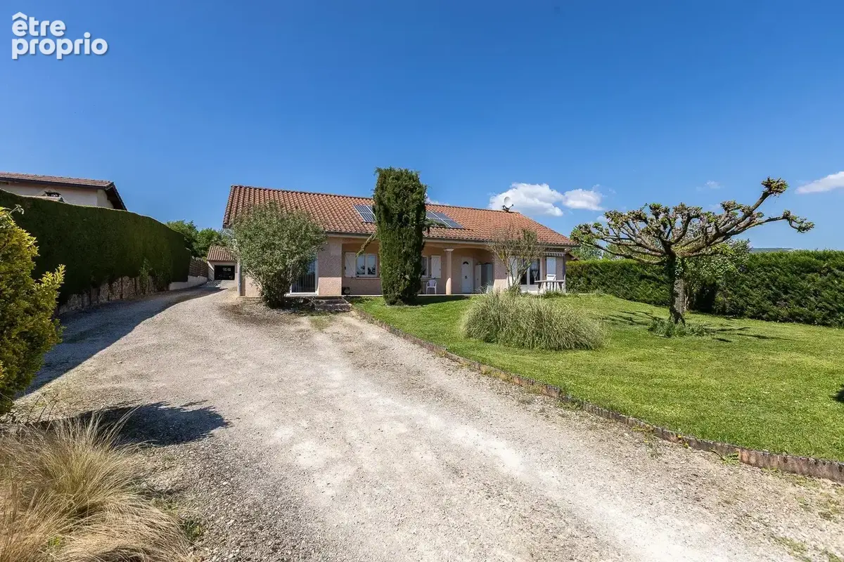 Maison à BOUVESSE-QUIRIEU