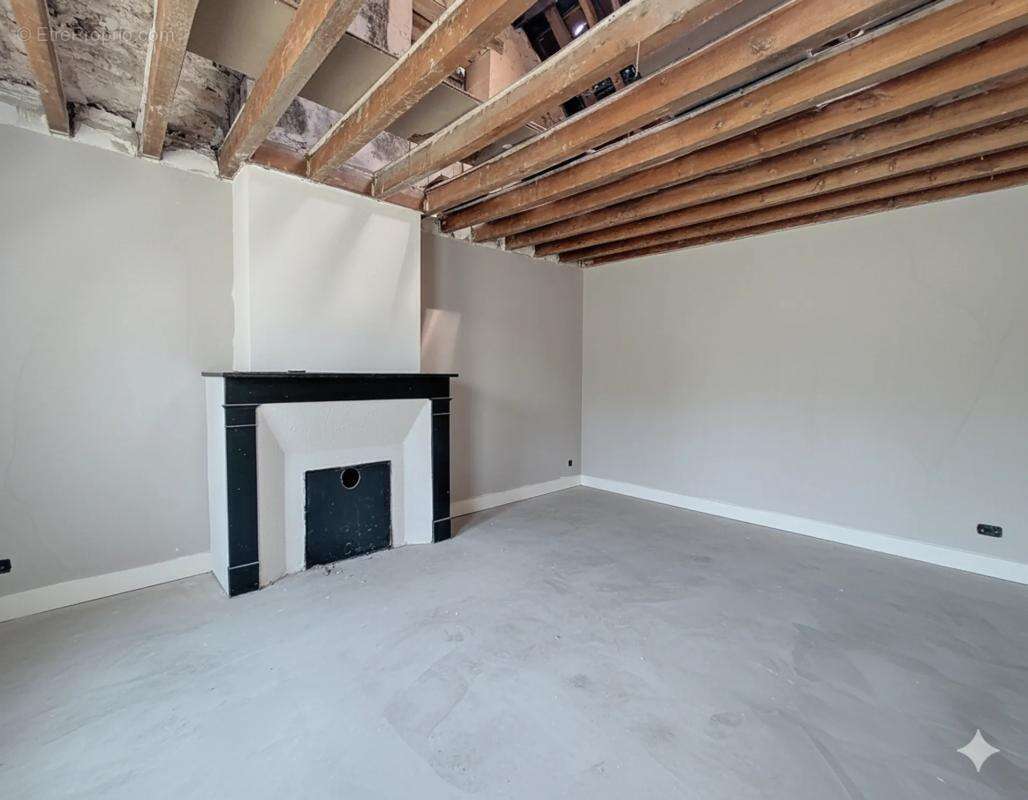 Maison à BONNEUIL-EN-VALOIS