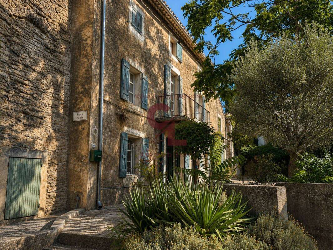 Maison 285 m² à Cabrieres-D'avignon  - photo 2