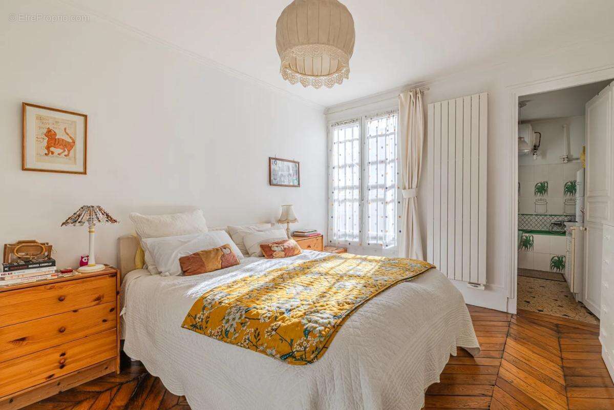 Appartement à PARIS-18E