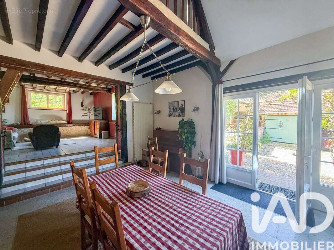 Maison 211 m² à Courcelles-Sur-Seine  - photo 8