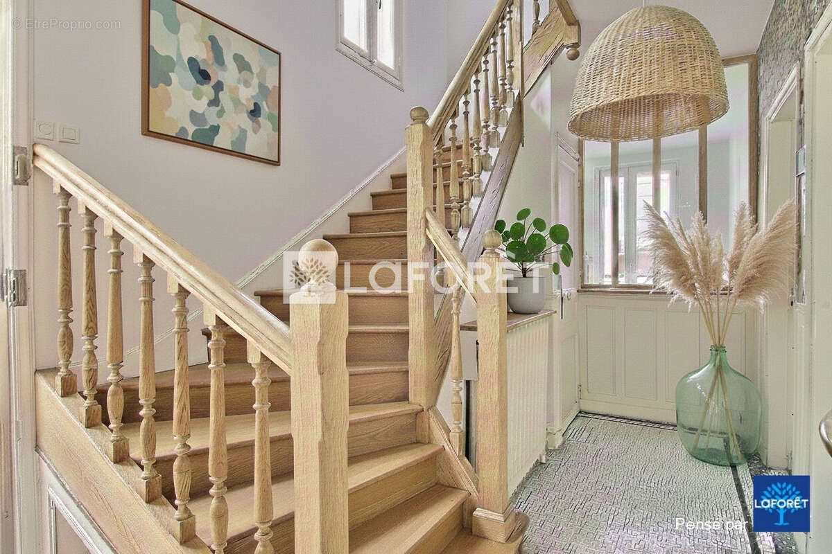 Maison à ASNIERES-SUR-SEINE