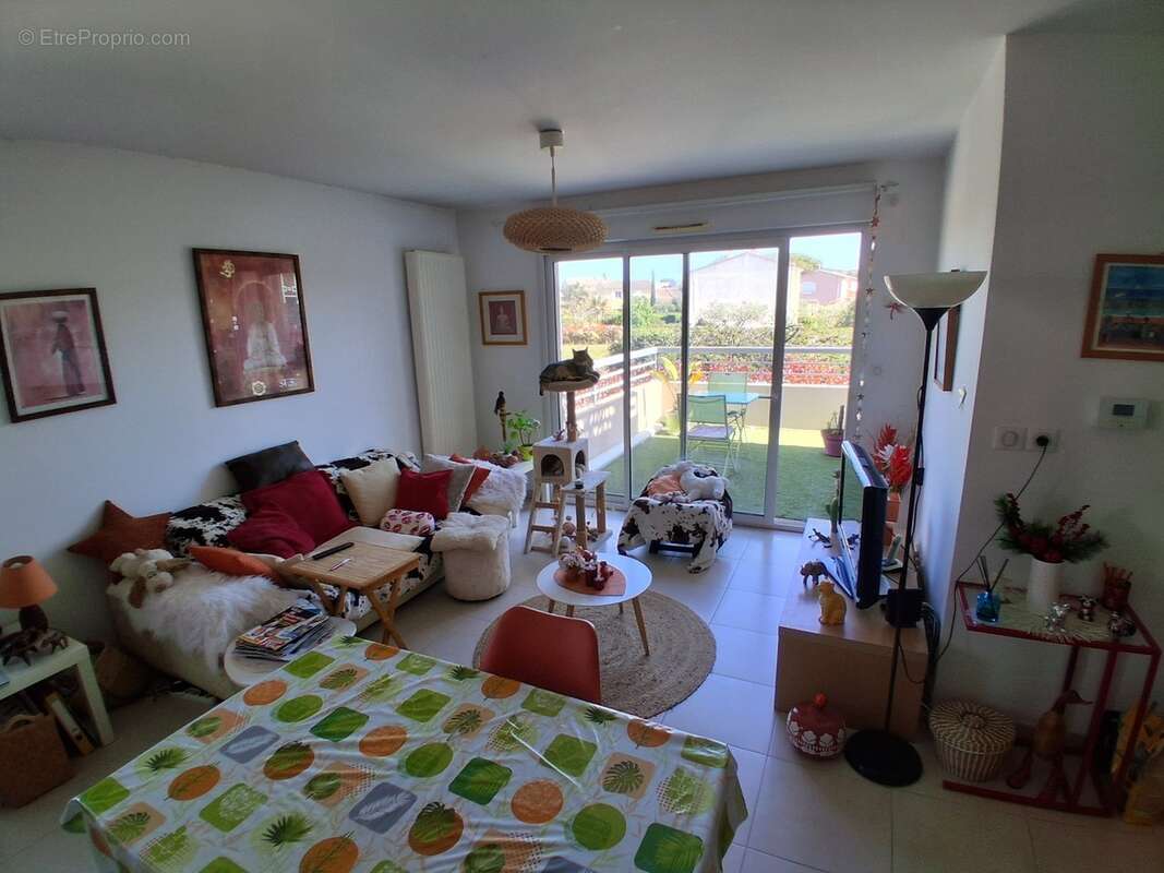 Appartement 59 m² à Six-Fours-Les-Plages  - photo 7