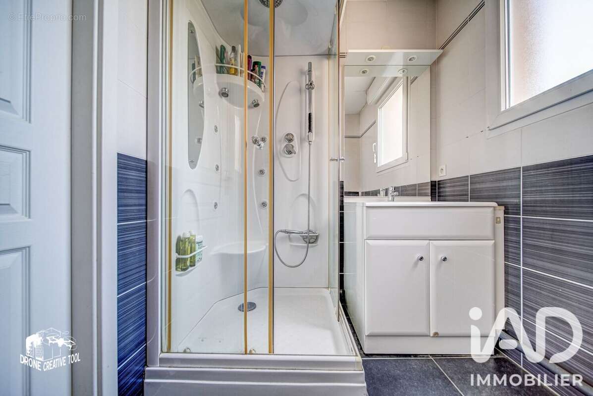 Photo 8 - Appartement à AUDUN-LE-TICHE