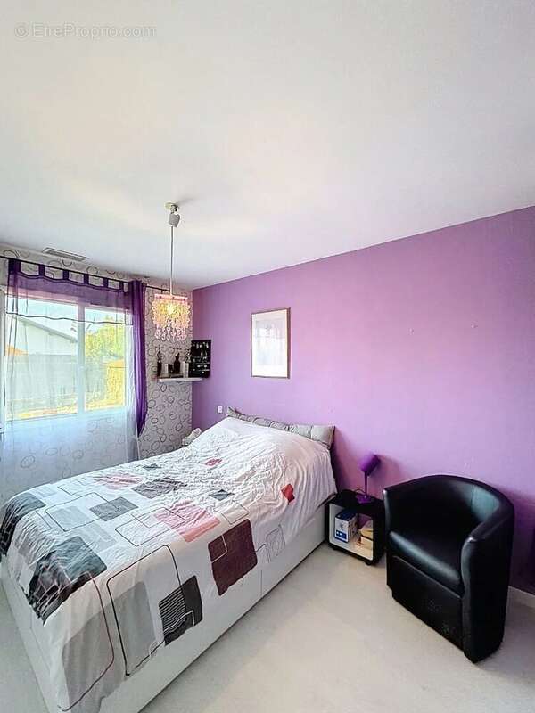 Maison à PARENTIS-EN-BORN