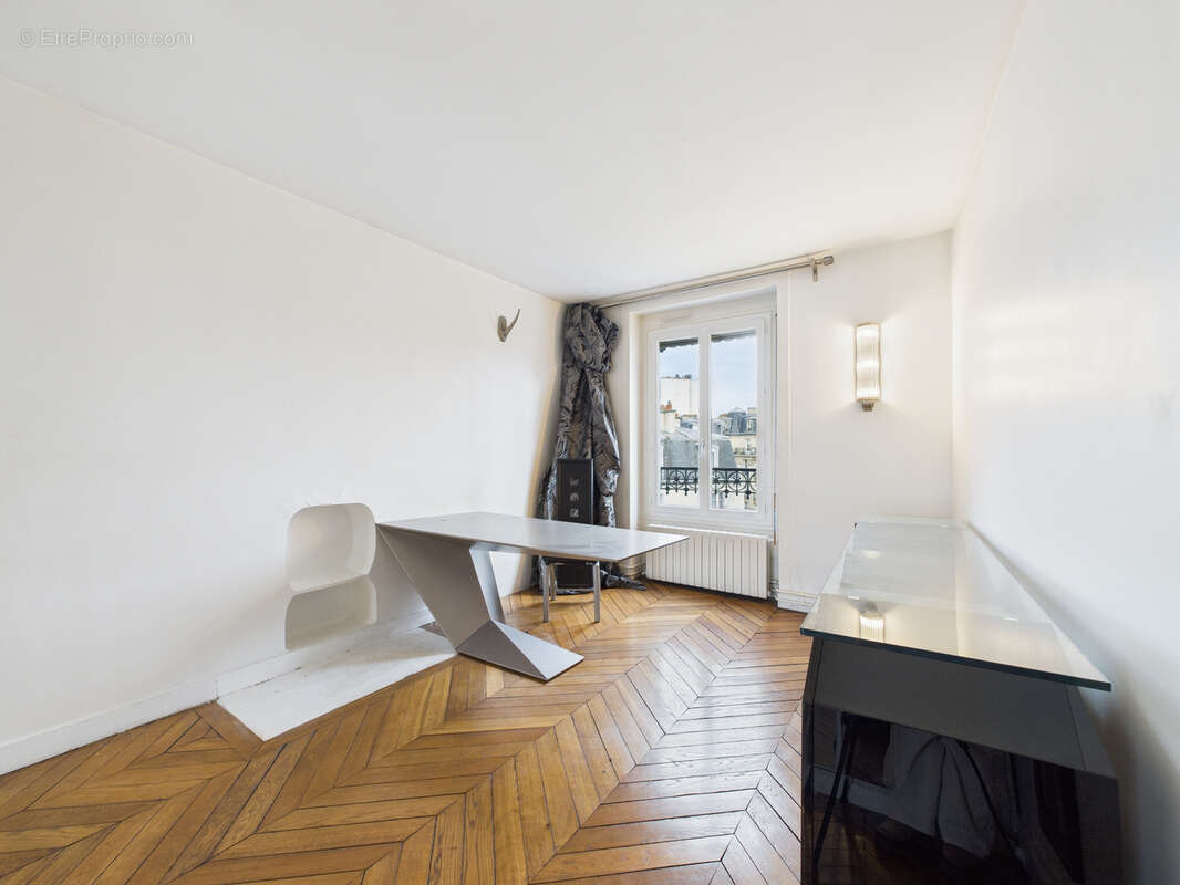 Appartement à PARIS-12E