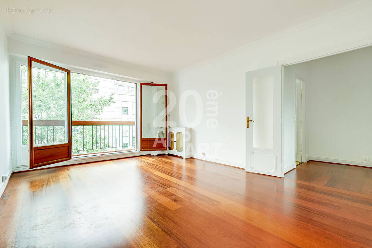 Appartement à PARIS-20E