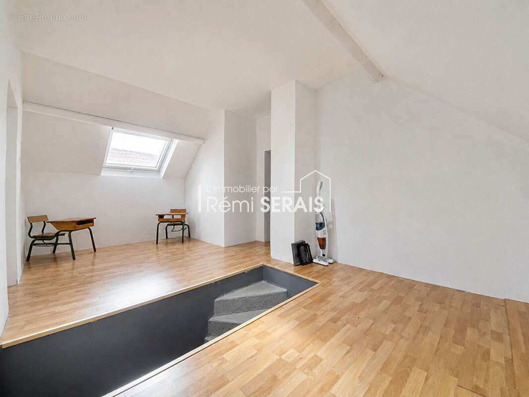 Maison familiale 5 chambres à Saint-Denis-de-Méré, aux portes de Condé-en-Normandie - photo 10