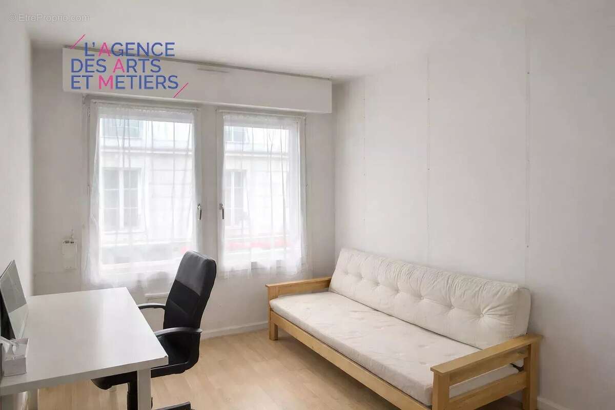 Appartement à PARIS-3E