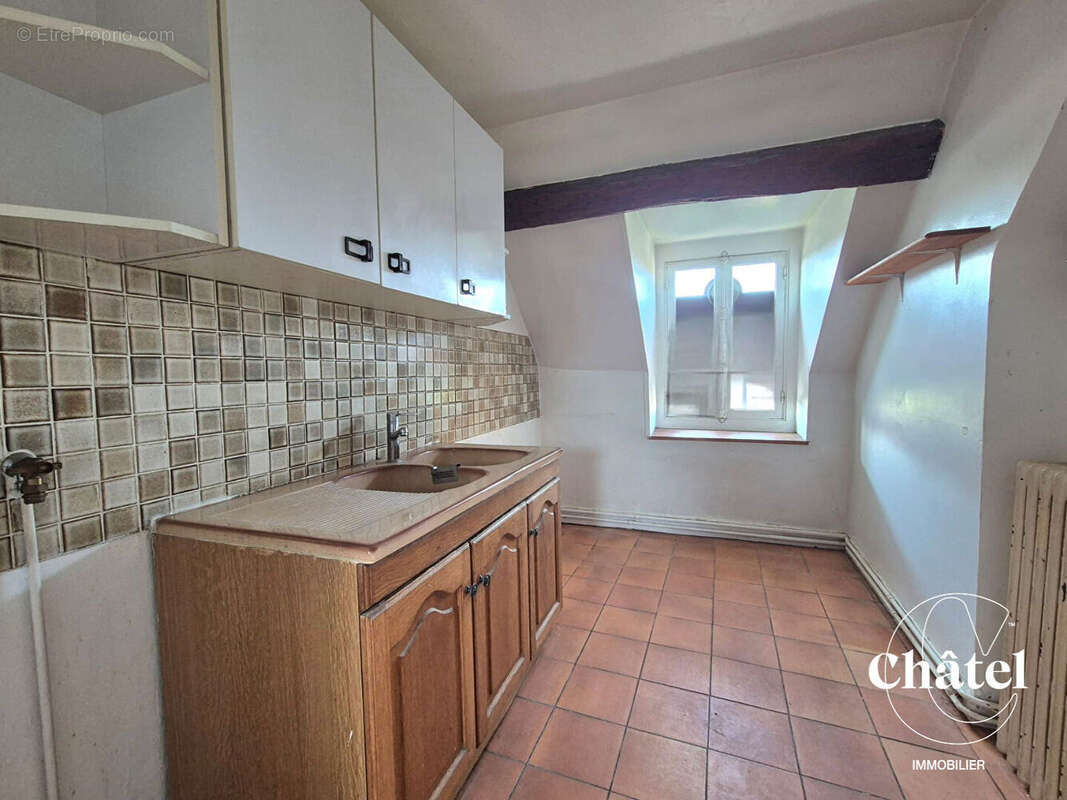 Senlis - Centre-ville - Appartement T2 charme de l'ancien - cave - photo 7