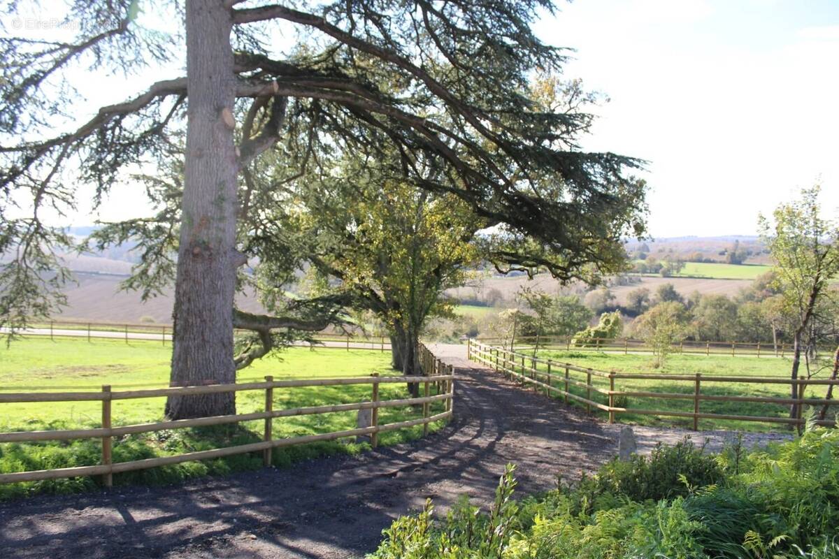 Maison à SAINT-VINCENT-DE-LAMONTJOIE