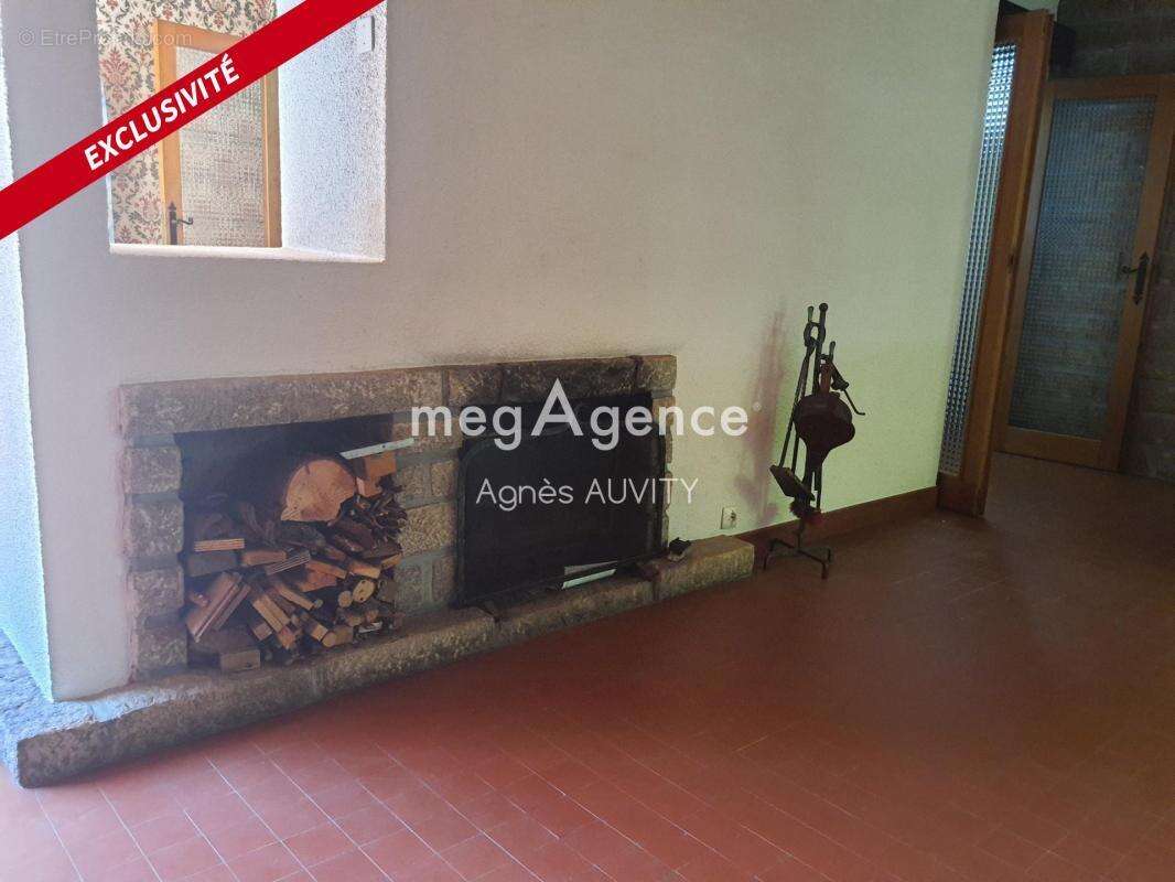 Maison à NERIS-LES-BAINS