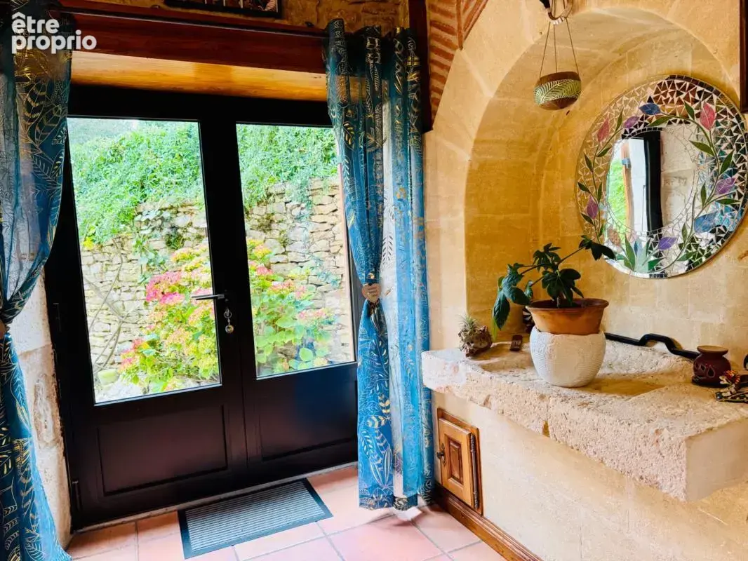 Charmante bâtisse 1716 de 186 m² avec séjour de 80 m² - photo 5