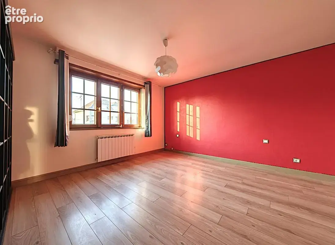 Maison familiale 165 m² - 8 pièces - 5 Chambres - Grand garage - photo 7