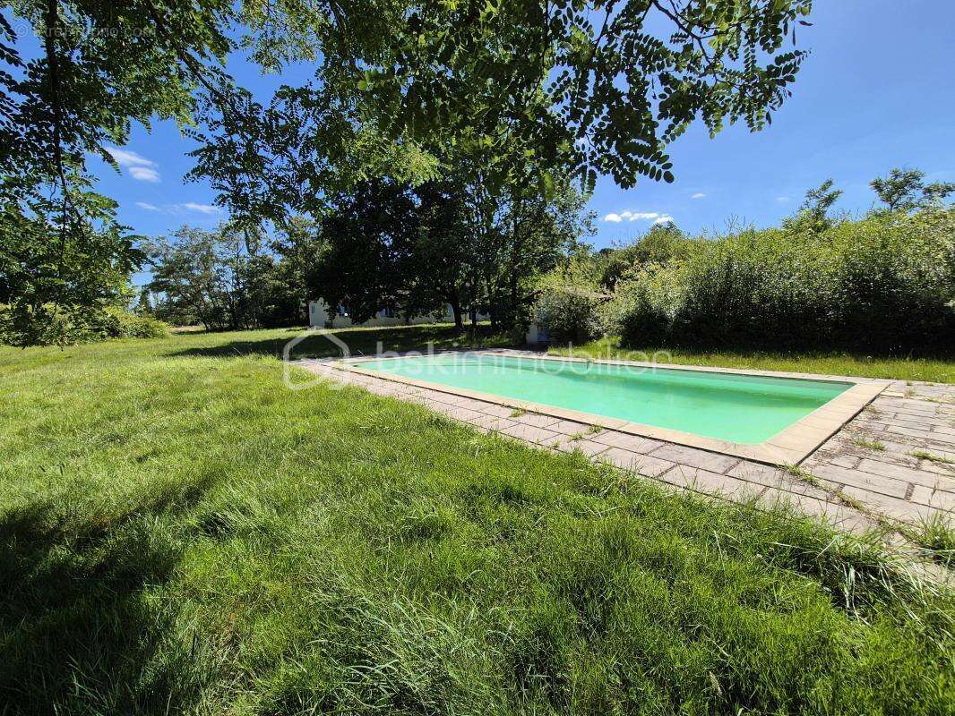 Maison de campagne 158m² avec piscine et grand terrain - photo 3
