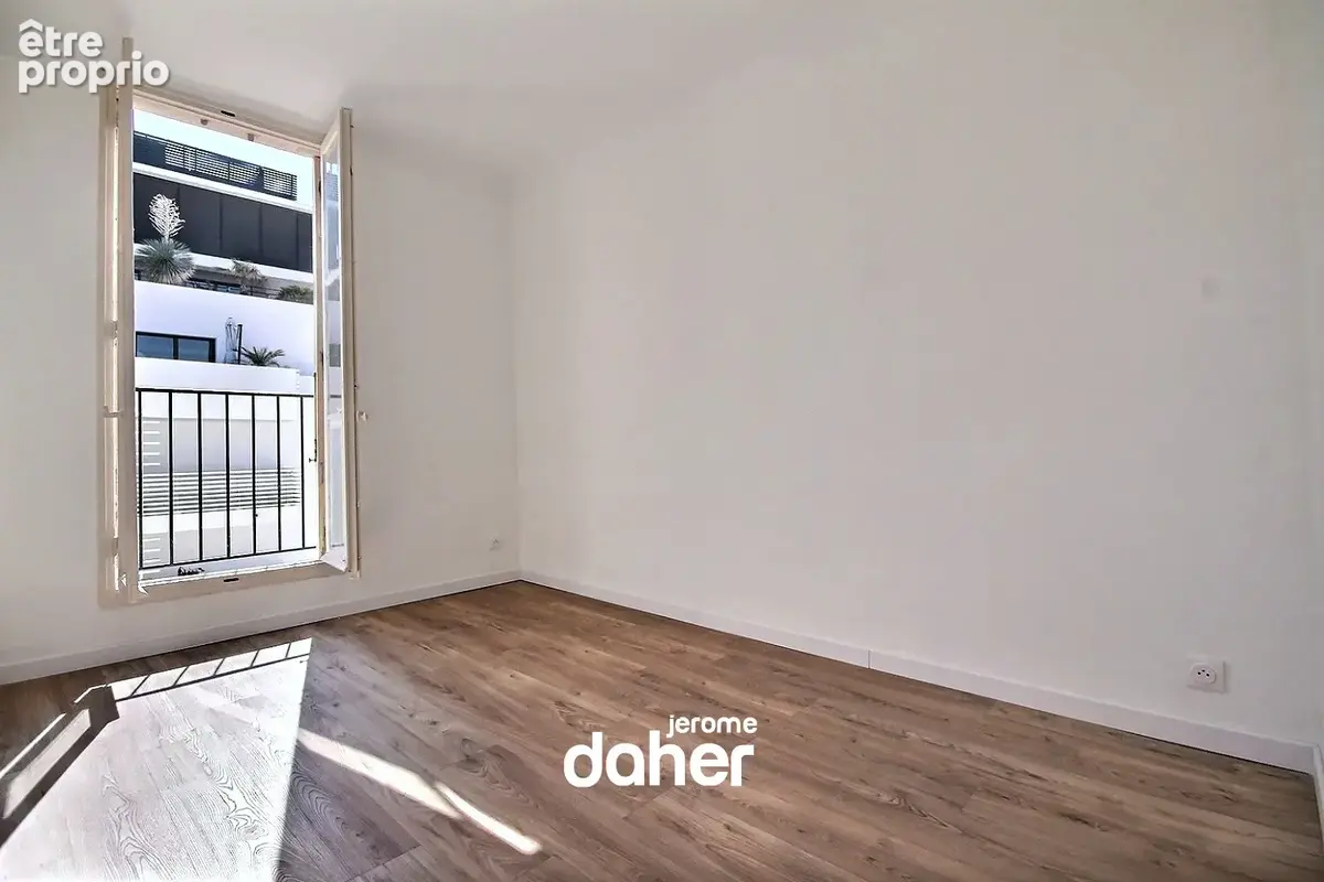 T2 rénové   Dernier étage   Balcon filant   Vue dégagée - photo 8