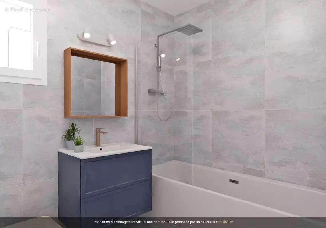 Maison à SAINT-CLEMENT-DE-RIVIERE