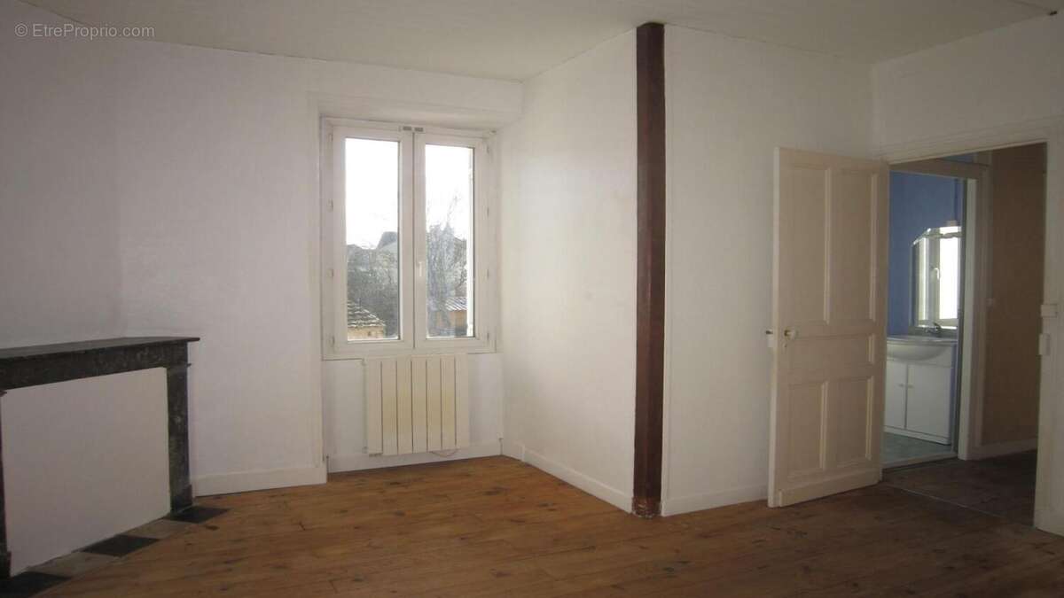 5.jpg - Maison à LE BUISSON-DE-CADOUIN