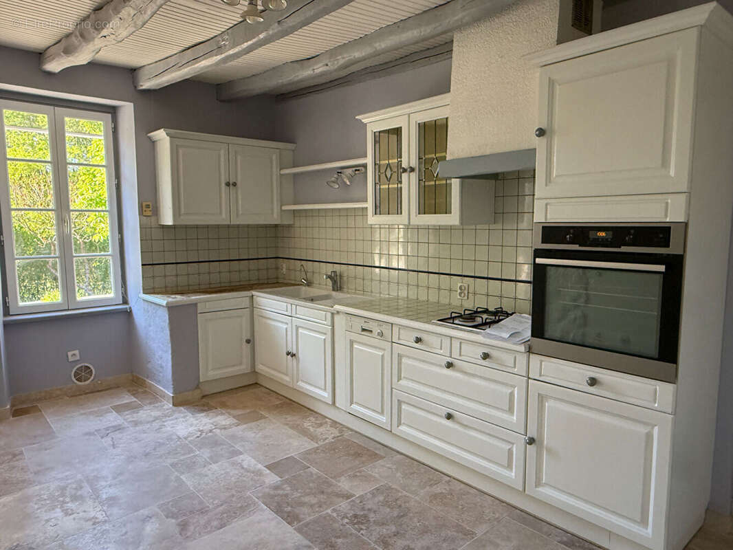 Maison à NIEUIL-L'ESPOIR