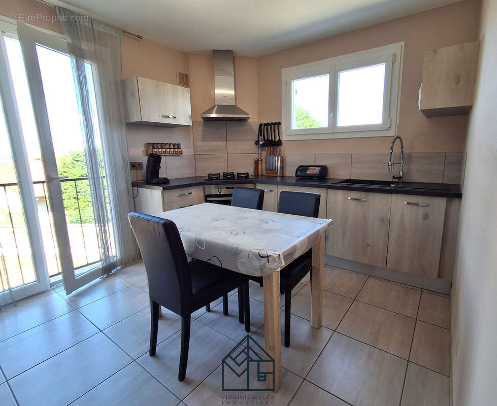 Charmante villa à la vue dégagée - photo 4