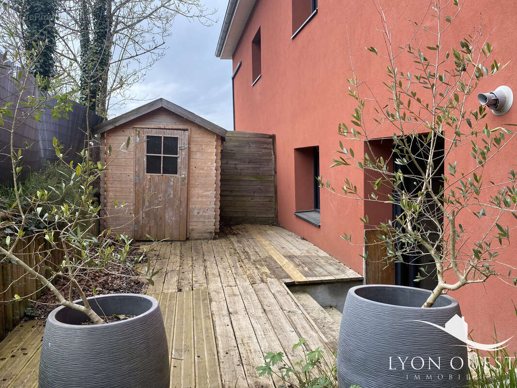 Appartement à CHARBONNIERES-LES-BAINS