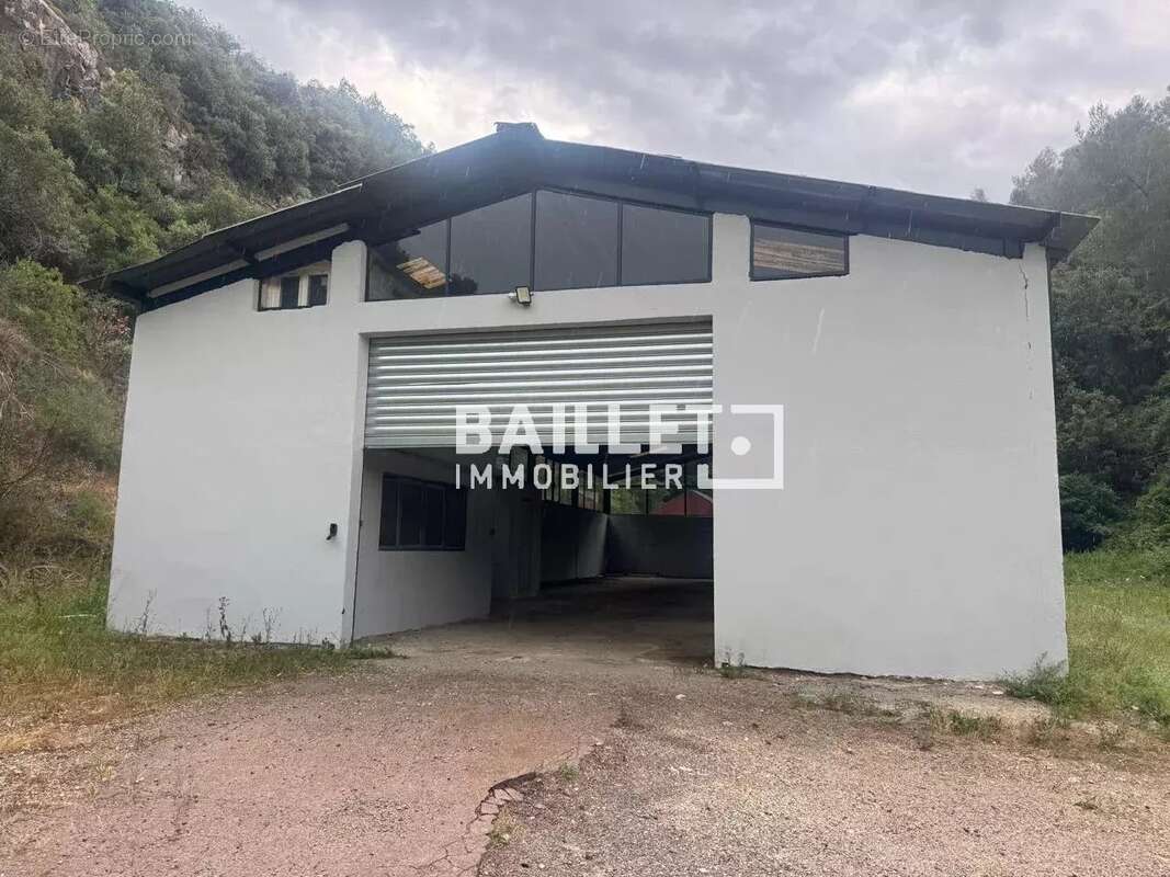 A VENDRE Entrepôt 225 M2 + 2500 M2 Terrain St Blaise Village - photo 4